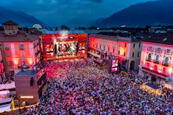 Come abbiamo detto all'inizio: ci sono festival in cui quasi tutte le foto dei concerti avrebbero la stoffa per diventare cartoline.  - Moon&Stars